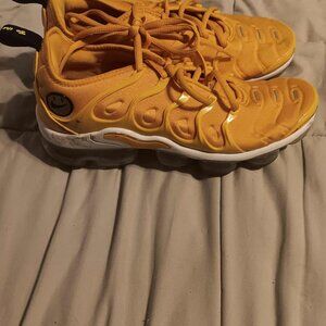 Nike Women's Air Vapormax Plus Go The Extra Smile Shoes Size 8 Women's